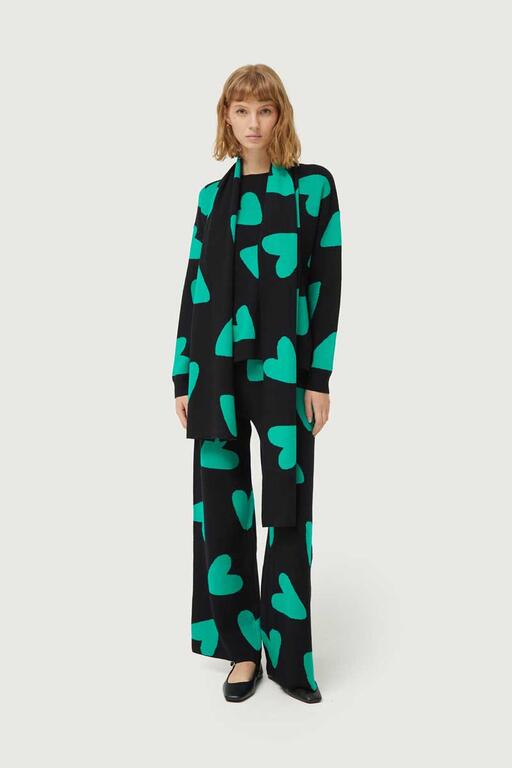 Jersey-De-Punto-Jacquard-De-Corazones-Negro-Compañía Fantástica