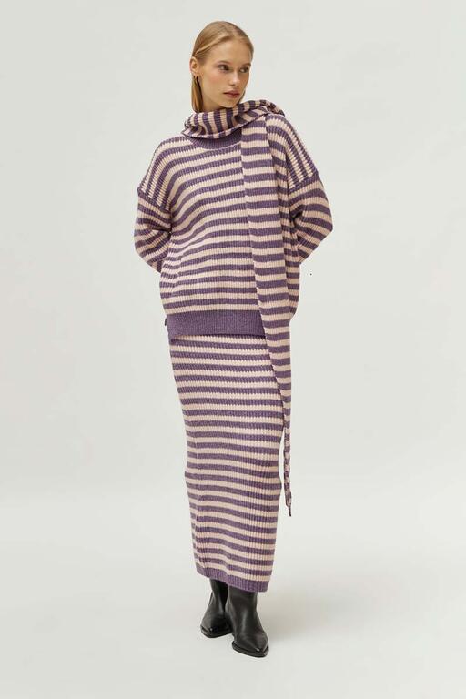 Jersey-de-punto-rayas-moradas-Compañía Fantástica