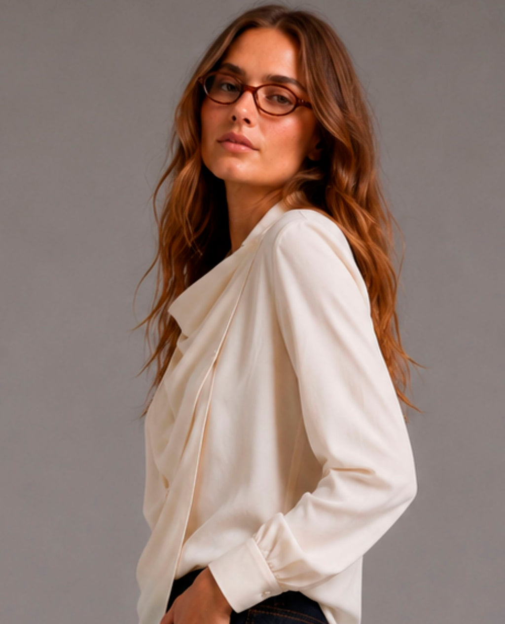 Blusa cruda con cuello drapeado Dolores Promesas