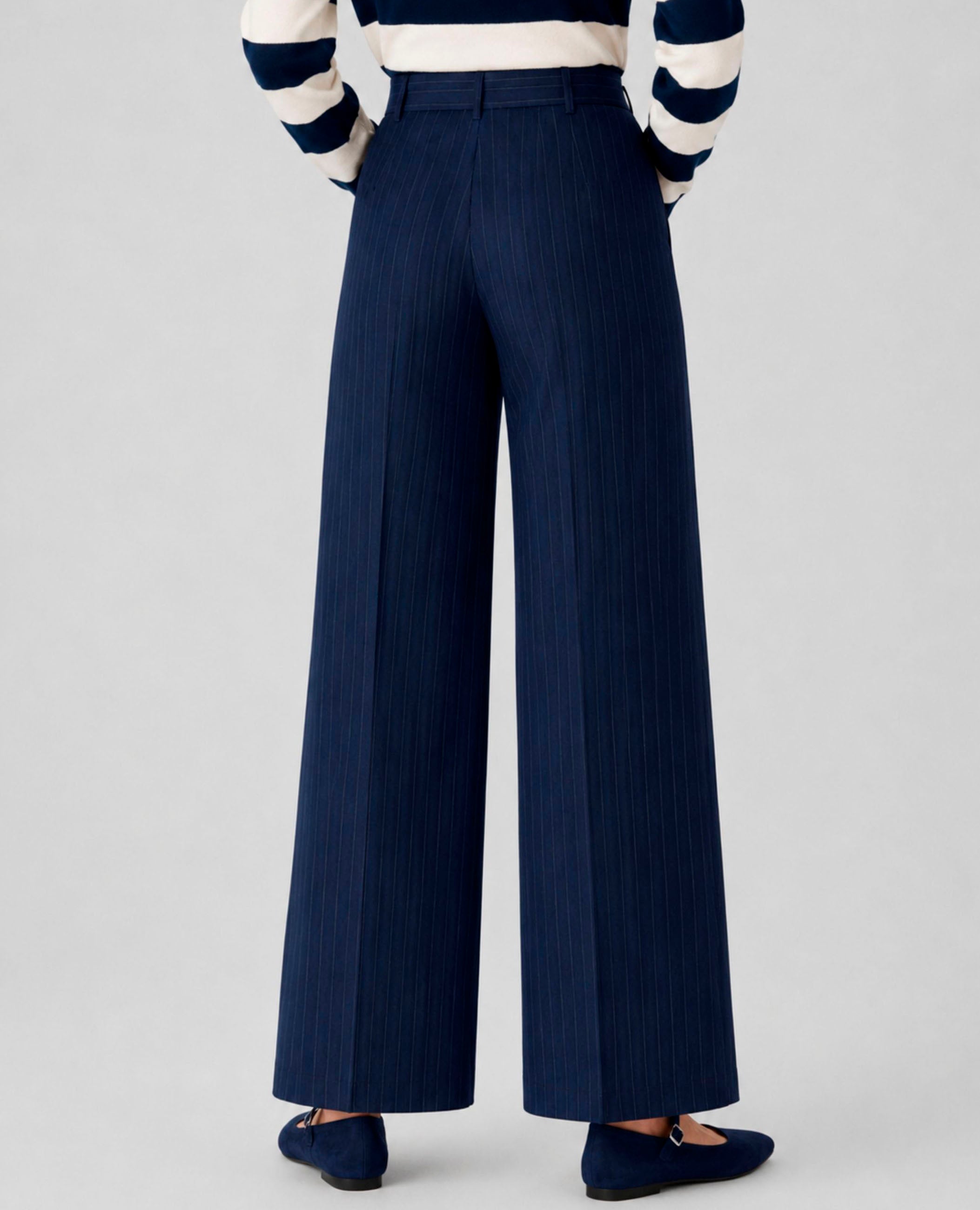 Pantalón de mujer de rayas con pinzas