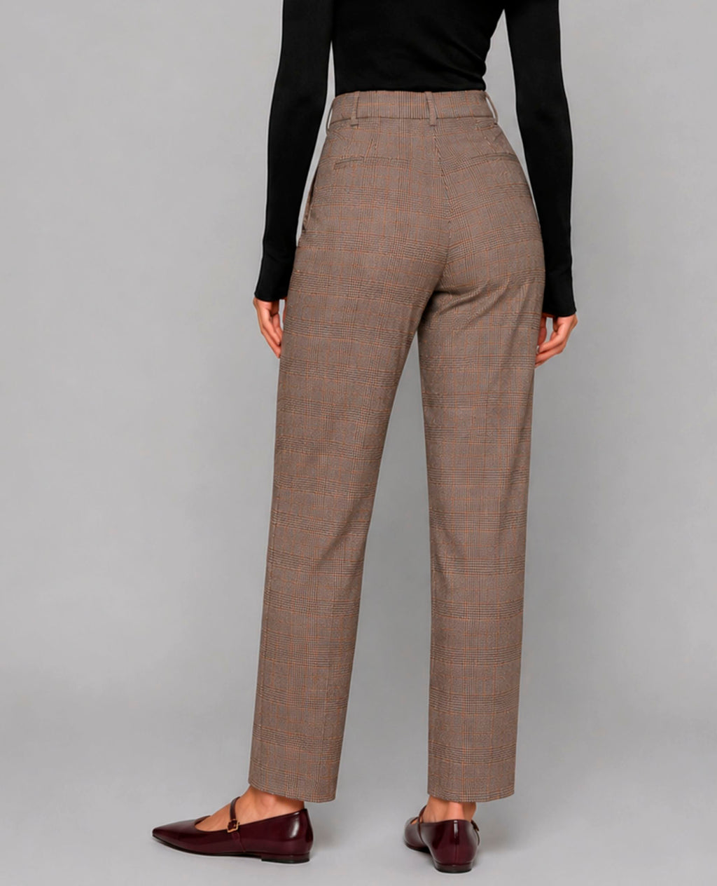 👖 Pantalón de cuadros – Dolores Promesas