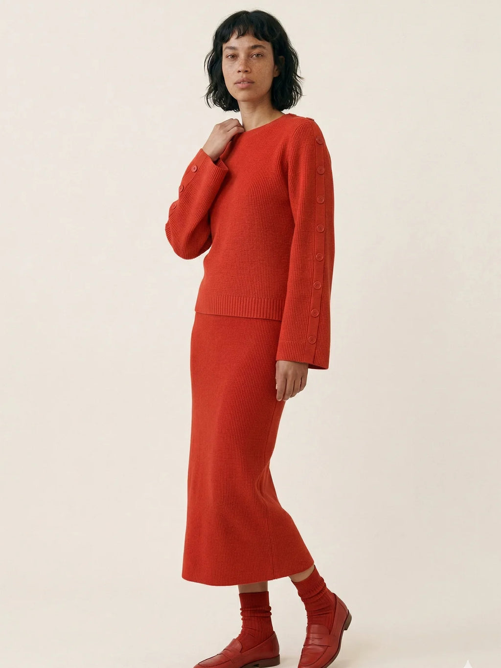 Jersey Rojo de Punto con Botones en las Mangas
