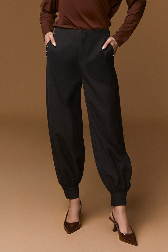 CITY TROUSERS | Pantalón bombacho negro de Minueto