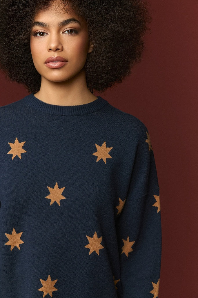 SHINE SWEATER | Jersey azul marino estampado de Minueto