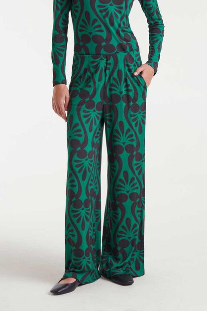 Pantalón con estampado Baroque en verde y negro, corte ancho y bolsillos laterales de Compañía Fantástica