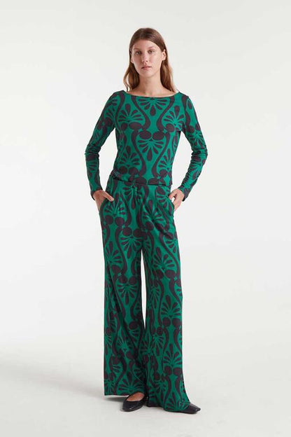 Pantalón con estampado Baroque de Compañía Fantástica combinado con top a juego para un look sofisticado