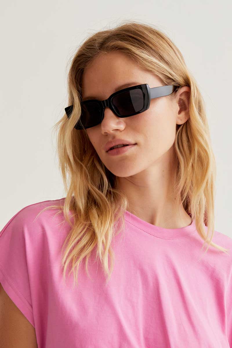 Camiseta nudo rosa