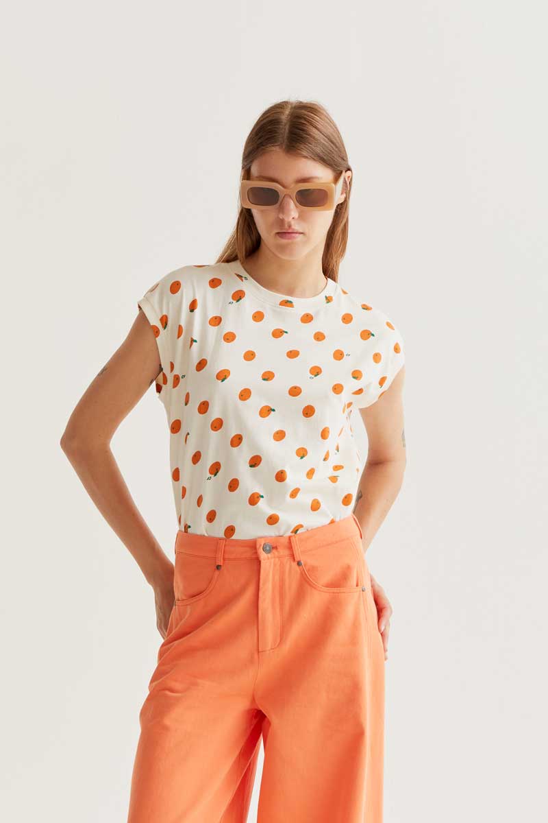 Camiseta naranjas Compañia Fantástica