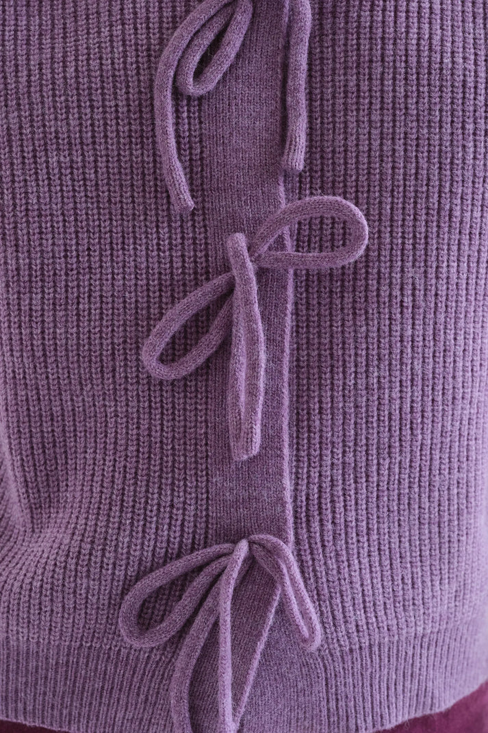 Cárdigan punto con lazos morado