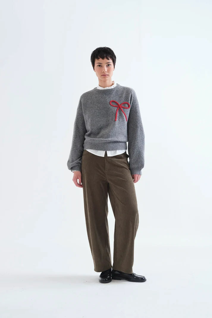 Pantalón de pana marrón oscuro