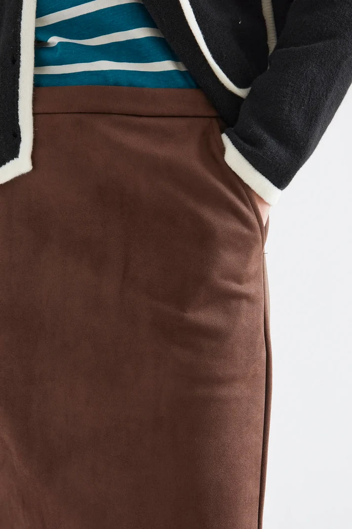 Falda Midi de Ante Marrón Mujer | Compañía Fantástica