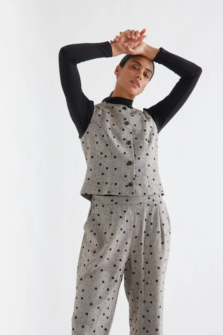 🖤 CHALECO DE TWEED GRIS CON FLORES | COMPAÑÍA FANTÁSTICA