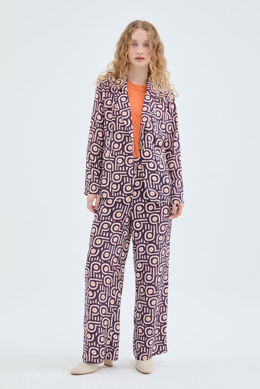 Blazer De Traje Estampado Geometrico Compañía Fantástica para mujer, diseño multicolor con patrón geométrico, ideal para outfits modernos.