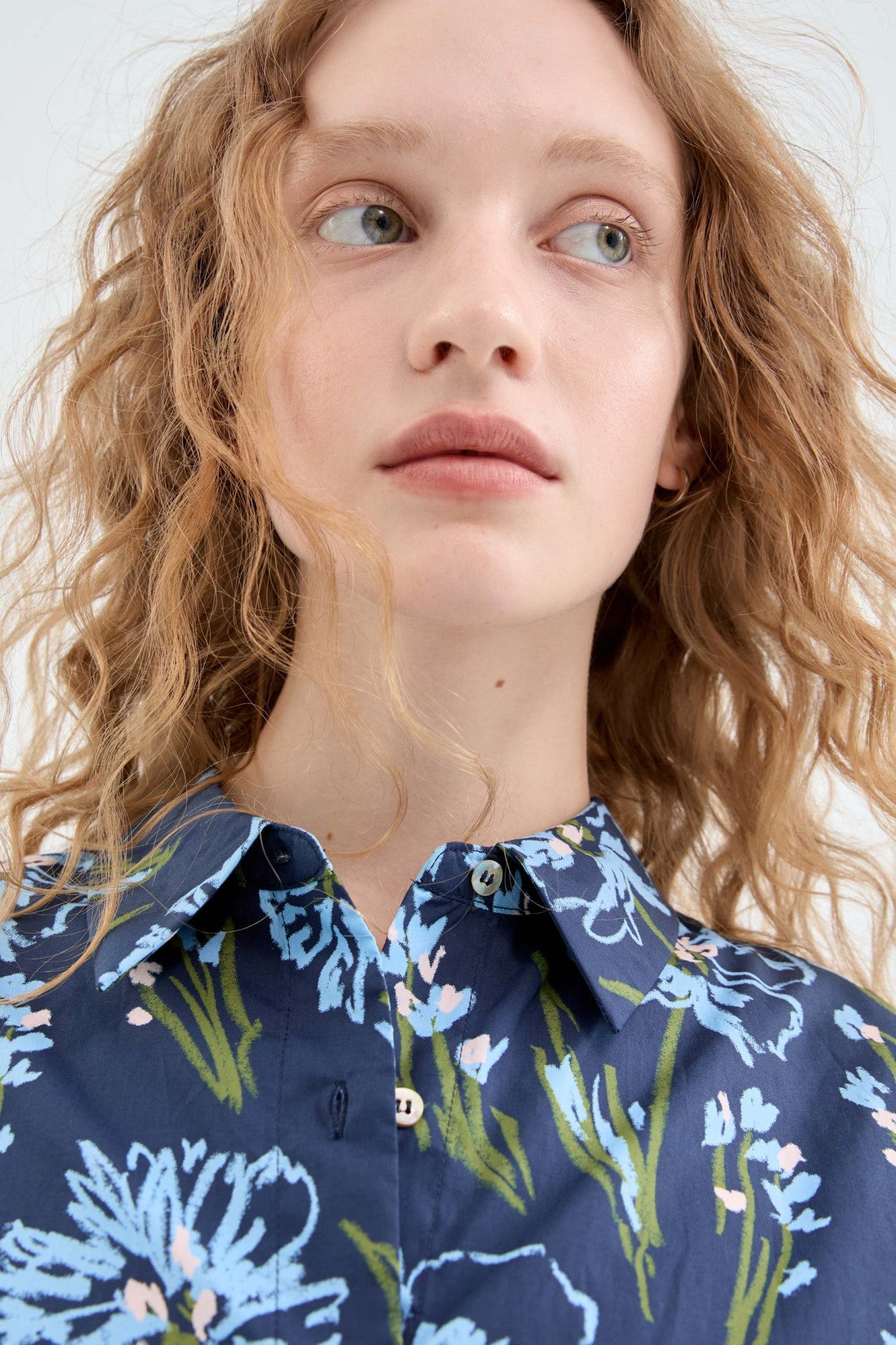 Camisa_Oversize_Estampado_Floral