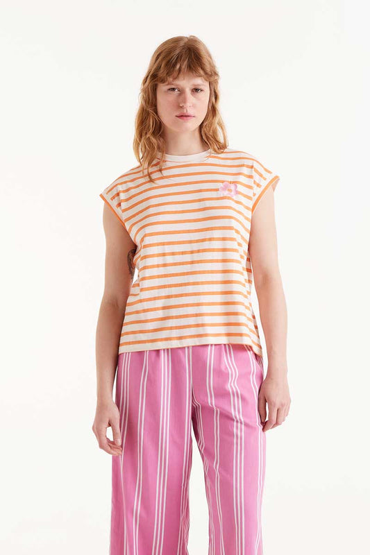 Camiseta-Estampado-Rayas-Naranjas