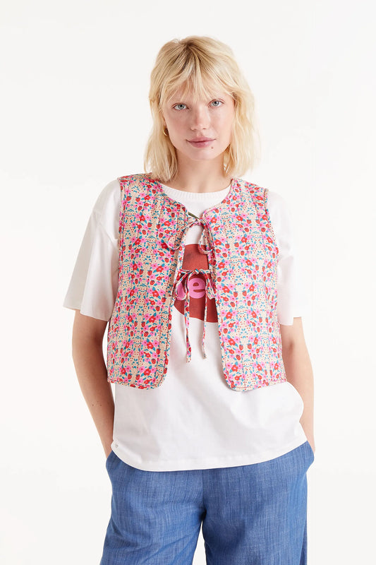 Chaleco Con Lazos Estampado Sugar. Chaleco acolchado con estampado floral multicolor y lazos en la parte delantera.