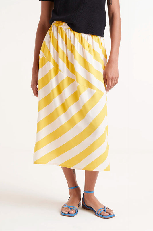 Falda Midi Rayas Amarillas. Falda midi con rayas amarillas y blancas, cintura elÃ¡stica y corte fluido.