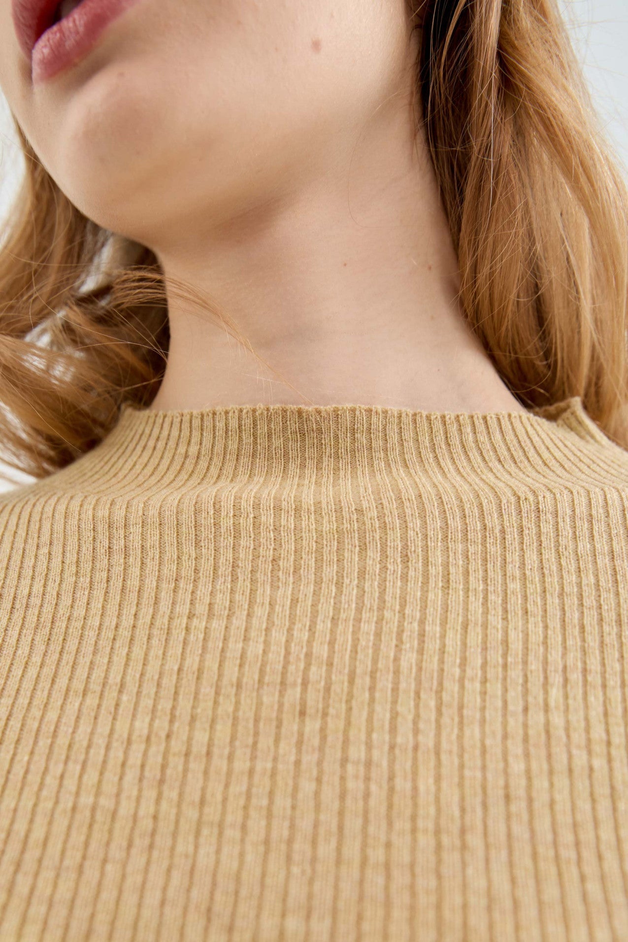 Jersey_Cuello_Perkins_Mostaza