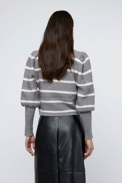 Jersey_de_rayas_gris