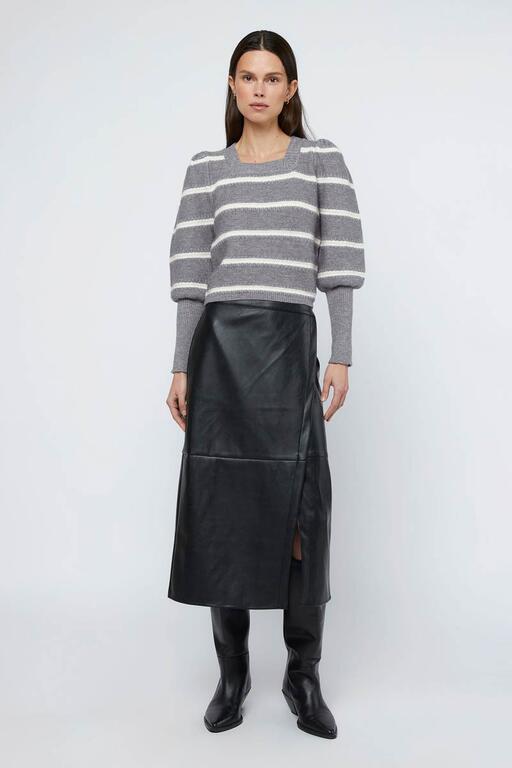 Jersey_de_rayas_gris