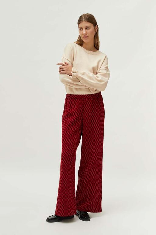 Pantalon-punto-circulo-rojo-Compañía Fantástica