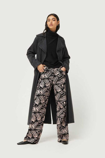 Pantalón-Recto-Con-Estampado-Abstracto-Fénix-Compañía Fantástica