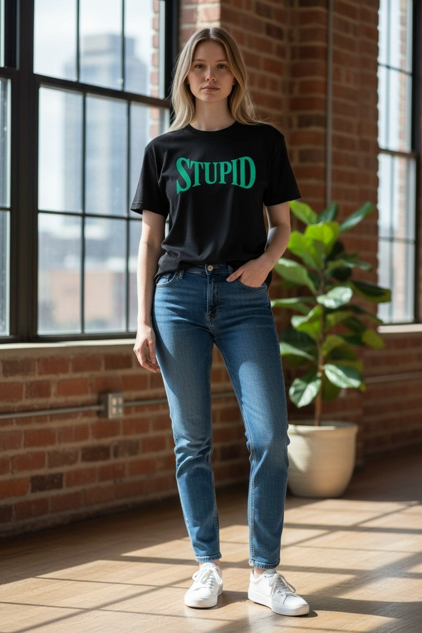 Camiseta STUPID – BlondTSHIRT