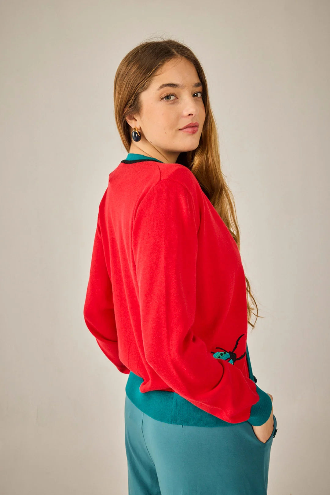 Conjunto de punto de dos piezas rojo y turquesa