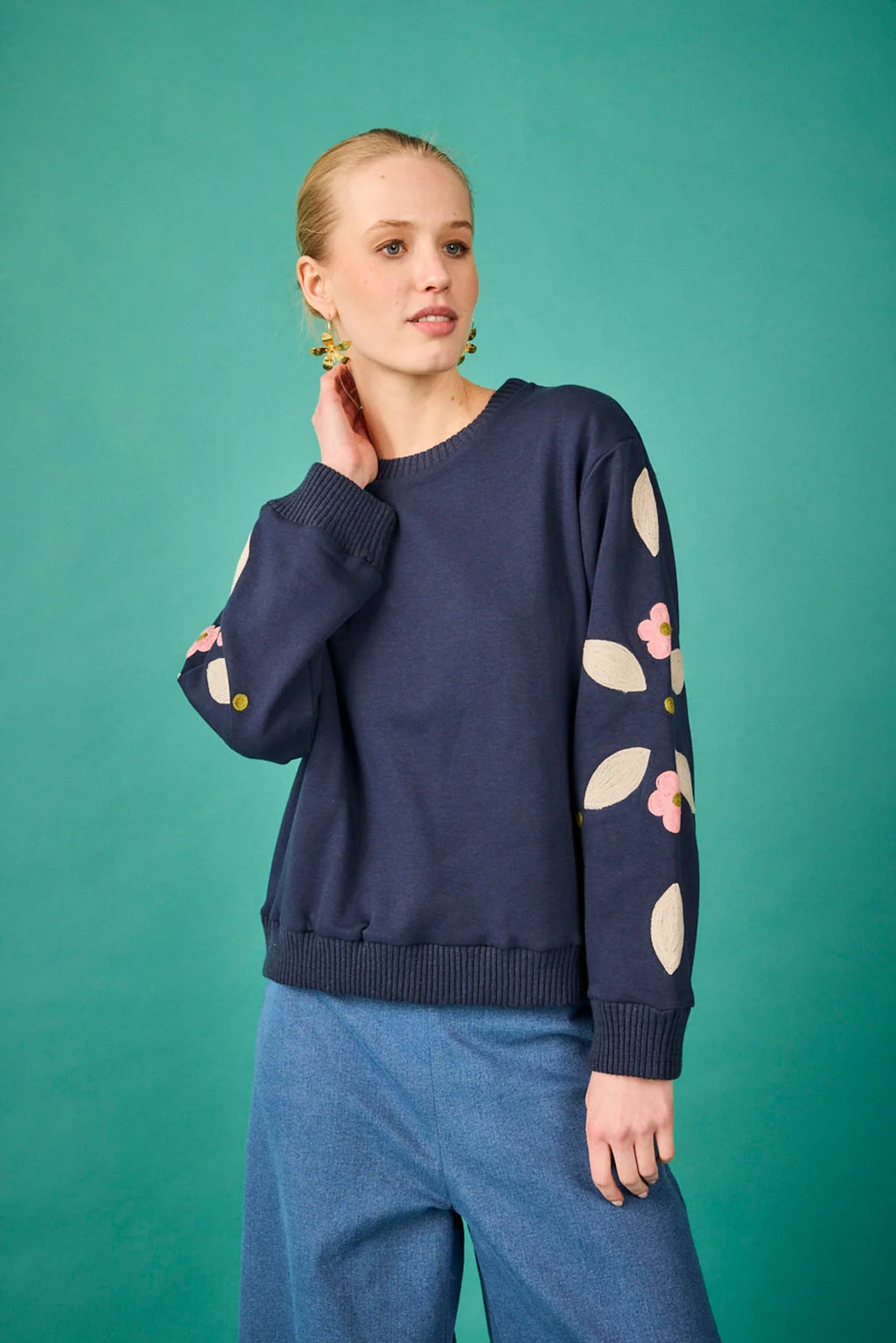 Sudadera marino de algodón con mangas estampadas