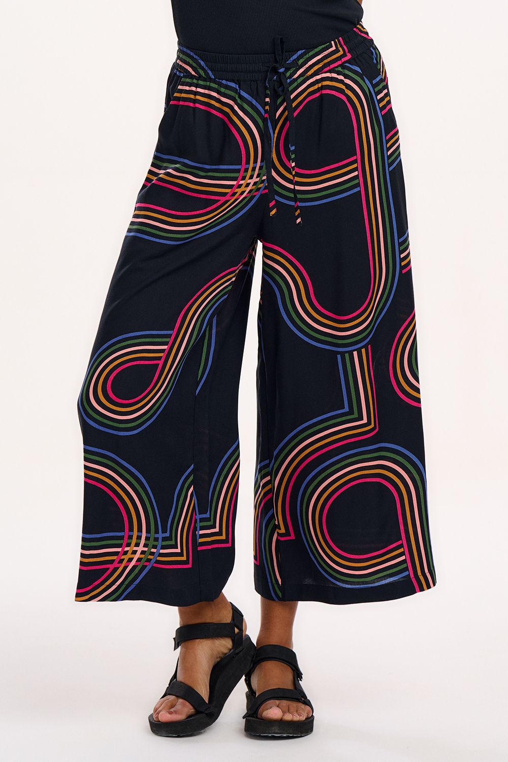 Pantalón-Ameera-Cropped-Wide-