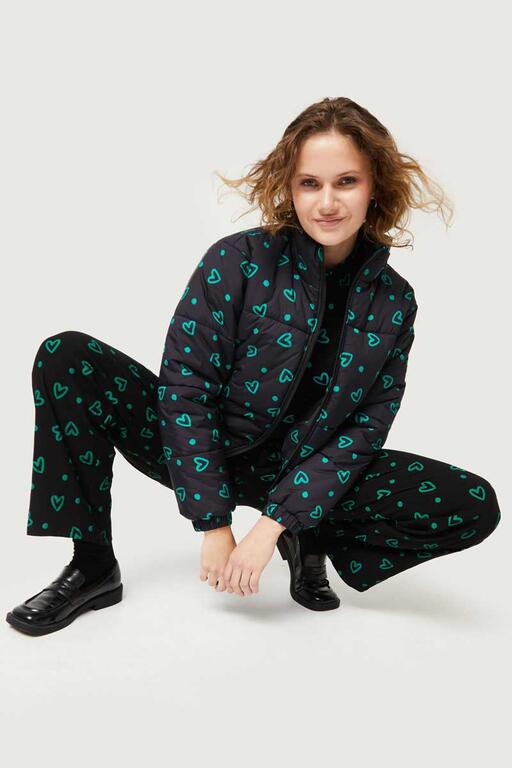 Top-Ajustado-Estampado-De-Corazones-Verdes-Compañía Fantástica