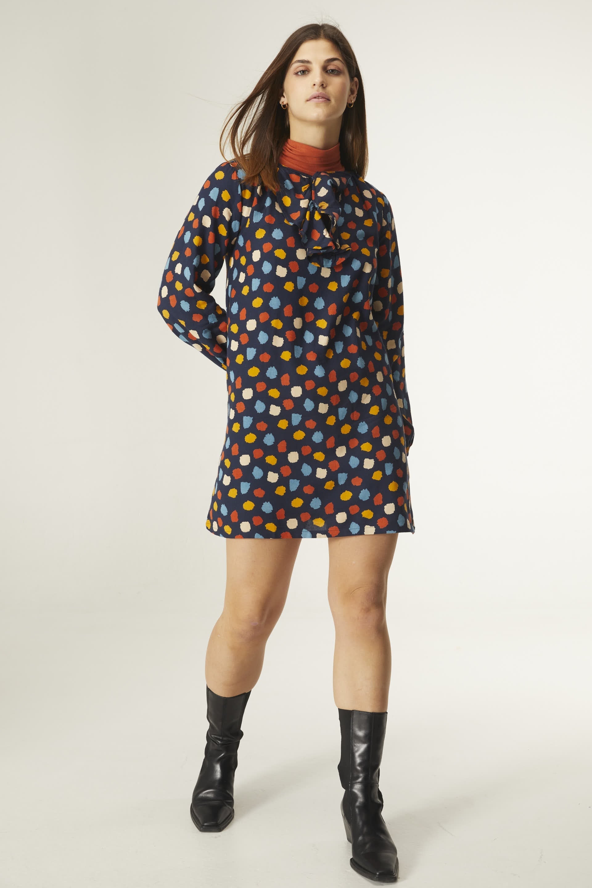 Vestido_Corto_Estampado_Multicolor
