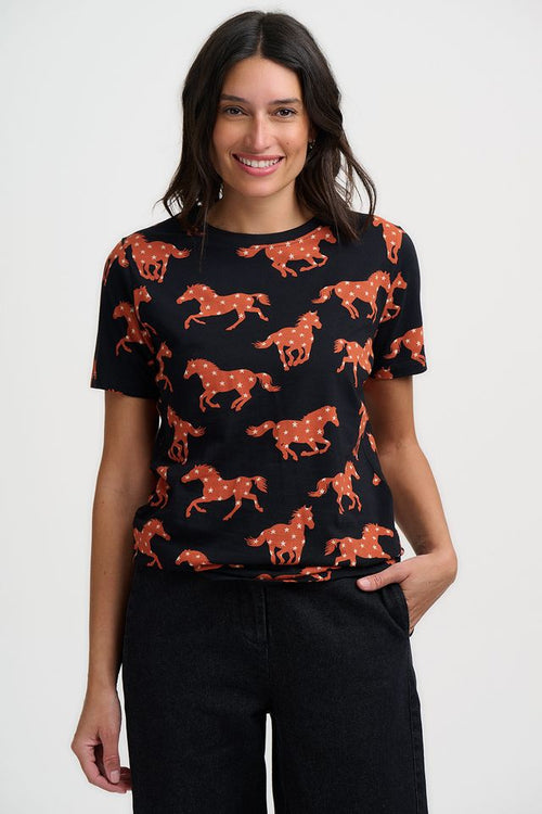 Camiseta de mujer con estampado de caballos y estrellas