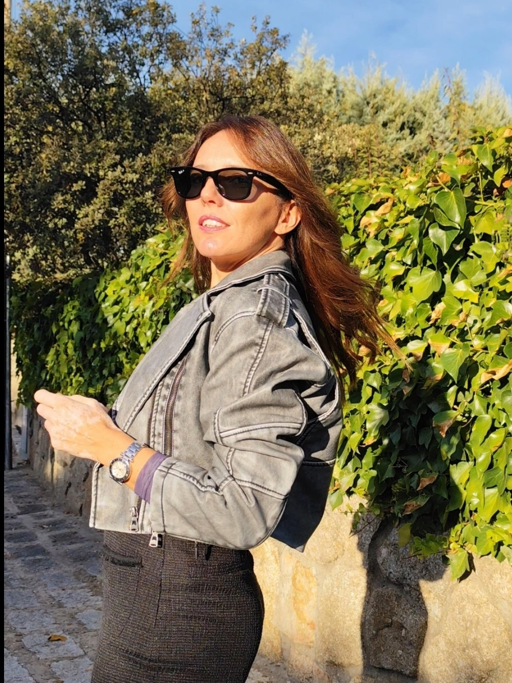 Cazadora biker gris
