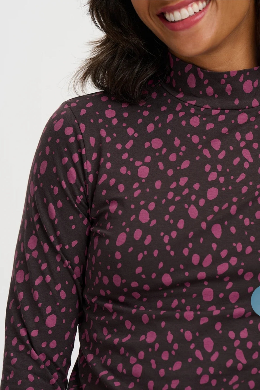 SUGARHILL BRIGHTON · Annika Jersey Turtleneck Top – Fuchsia Spots